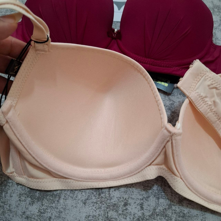 سوتین اسفنجی زنانه برند Binnys