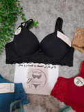 سوتین اسفنجی زنانه وارداتی کمر دانتل